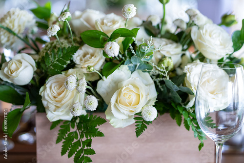 White-themed tabletop decoration concept for weddings.