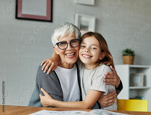 Foto grandchild granddaughter grandma grandmother portrait  girl senior love family b