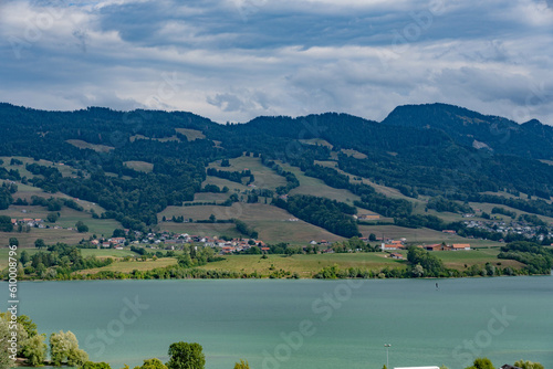 Lago en Suiza