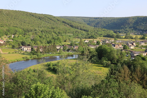 Vue d'ensemble du village, ville de Tournavaux, département des Ardennes, France