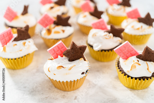 S'mores cupcakes