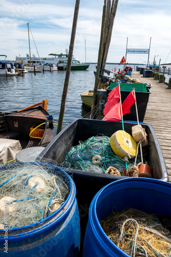 FIschereiausrüstung, Fischernetz am FIschereianleger in Ostseebad Rerik, Ostseeküste, Salzhaff, Landkreis Rostock, Mecklenburg-Vorpommern, Deutschland