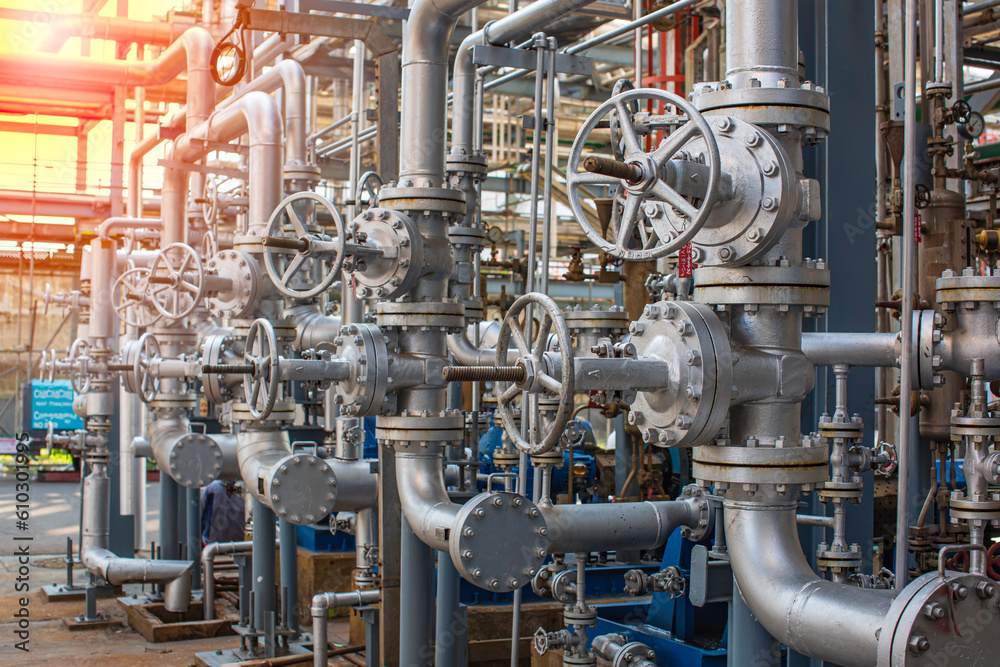 Pipe line oil and gas valves at gas plant pressure safety valve selective Pipe line oil and gas valves at gas plant pressure safety valve selective
