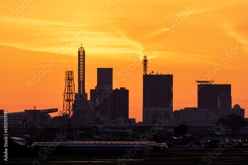 さいたま市の夜明けの景色 © officeU1