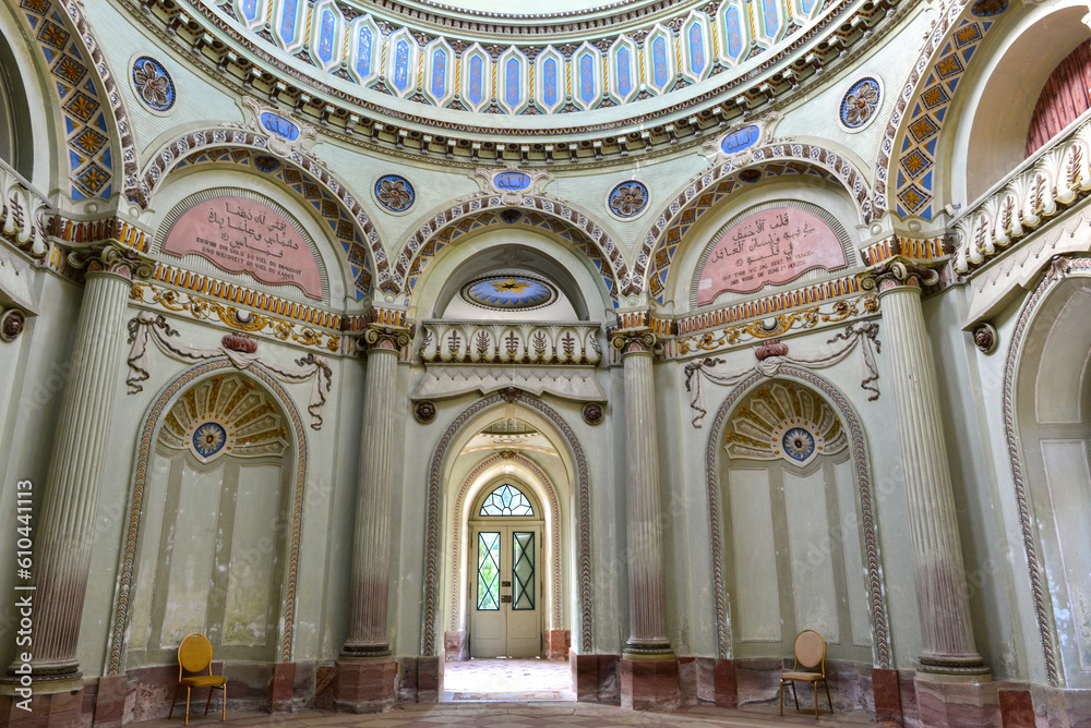 Innenansicht der Moschee im Schwetzinger Schlossgarten