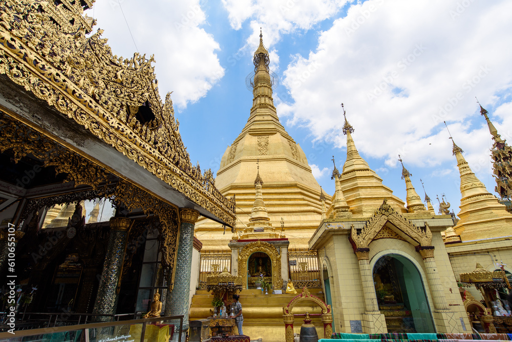 Visit the tenple in Yabgon, Myanmar