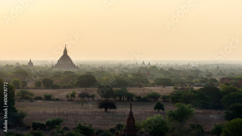 Visit the temple in Bagan, Myanmar