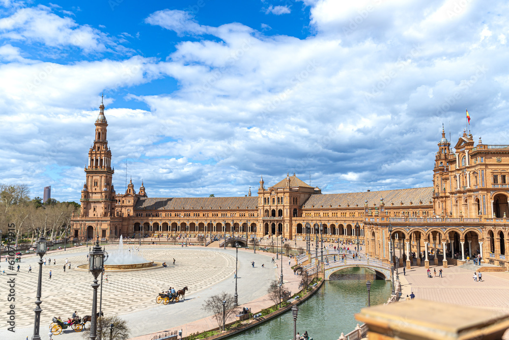 La Plaza  de España de Sevilla, uno de los lugares más turísticos de Andalucía, 