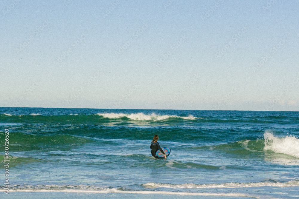 Fototapeta premium Ocean - Surfers