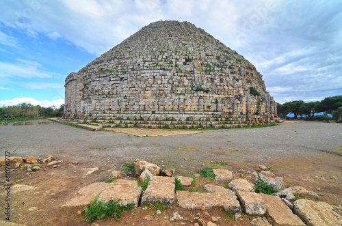 Fotografia The Royal Mausoleum of Mauretania is a funerary monument located on the road bet