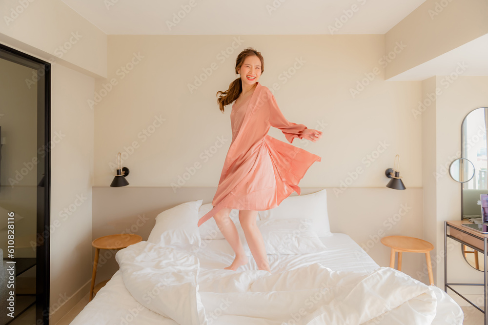 Fototapeta premium beautiful Asian girl