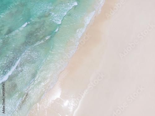 宮古島の渡口の浜を上空から撮影10