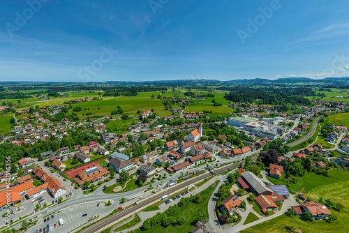 Fototapeta Naklejka Na Ścianę i Meble -  Heimenkirch im Westallgäu im Luftbild
