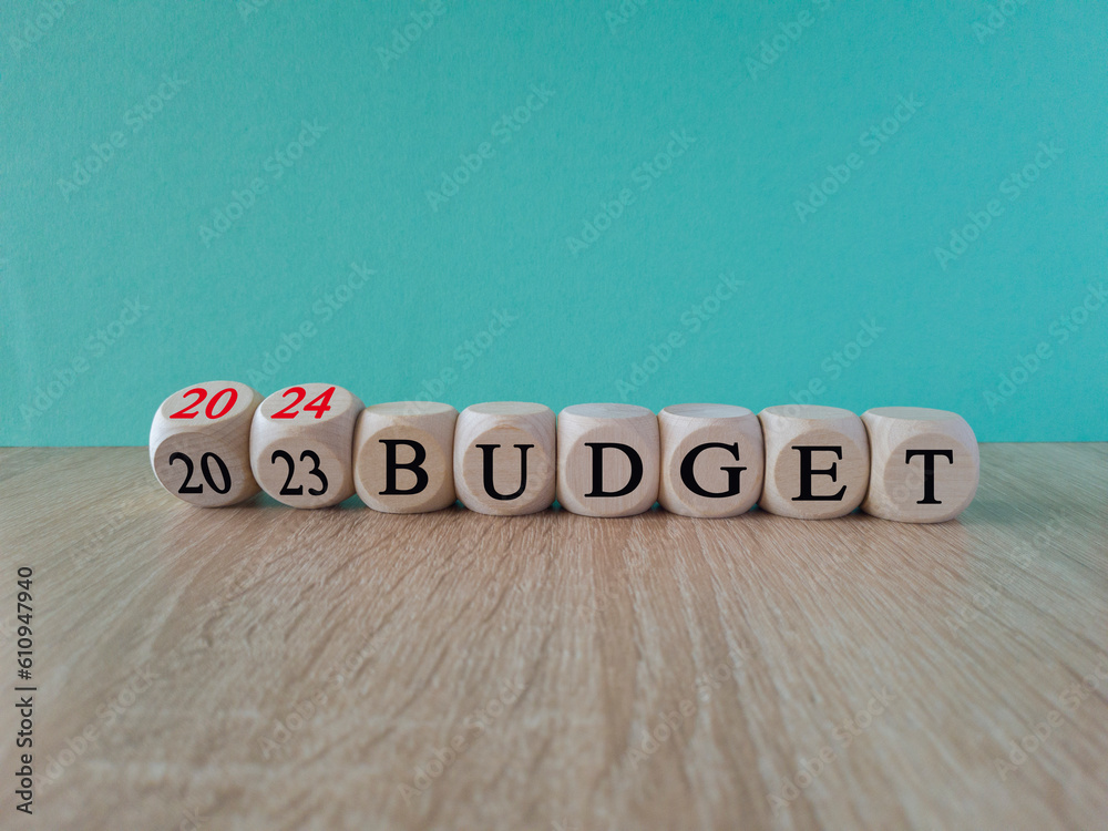 Foto de 20 24 Budget. Budget 2023 2024. Cubes form the words Budget