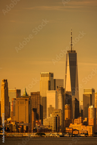 Towers in New York covered in dystopian haze from Canadin fires