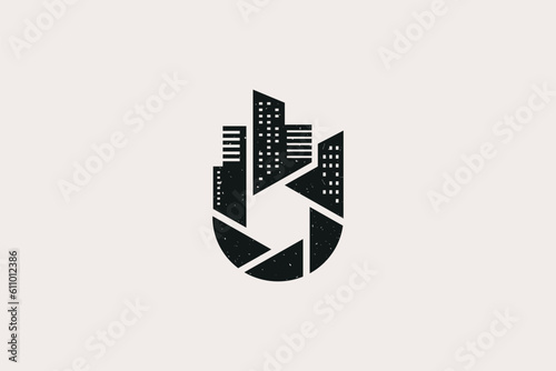 Creative logo design designated to the real estate industry.
