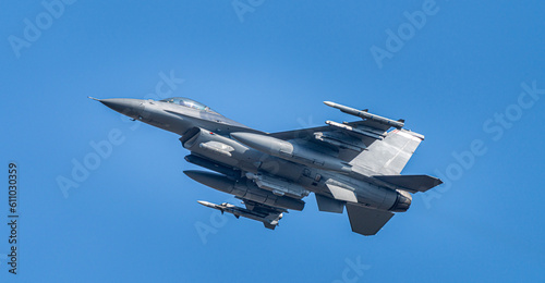 Kampfjet F-16 Fighting Falcon bei Air Defender, Deutschland photo