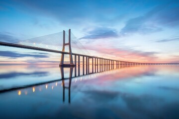 Fotobehang Tower Bridge Vasco da Gama brug Lissabon zonsopgang  © Michal