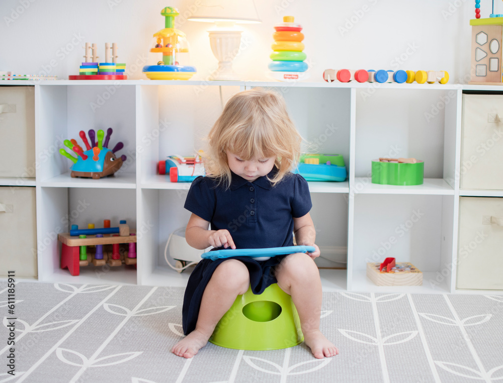 SITTING ON THE POTTY visual data 8