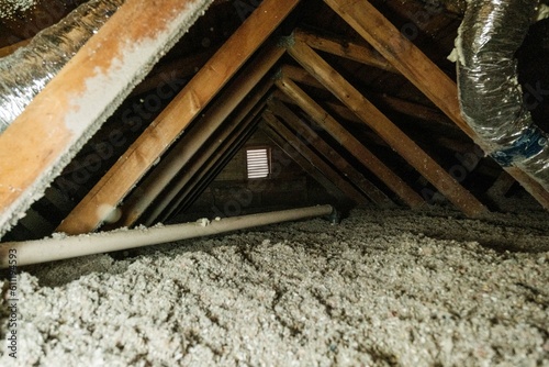 Tapety artystyczne Attic with Cellulose Insulation