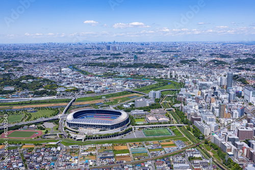 横浜国際総合競技場・スタジアム上空より都心の背景・2023撮影 photo