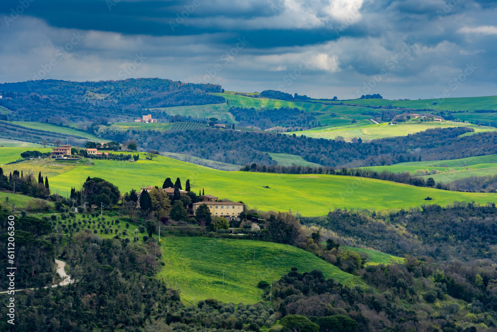 Die schöne Landschaft der Toskana in Italien im Frühling