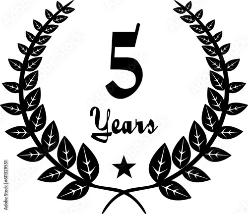5 Years Anniversary stilyzed Laurel, black and white