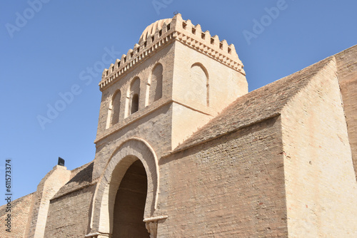 Great Mosque of Kairouan Side Entrance, Medium Shot with Keyhole Arch © Globepouncing