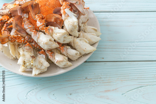 Steamed blue crab with spicy seafood sauce