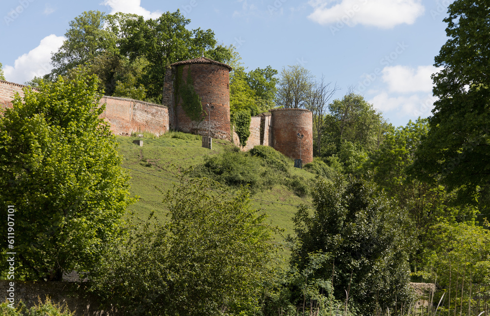 rempart de l'ancien château de Châtillon-sur-Chalaronne dans l'Ain en France