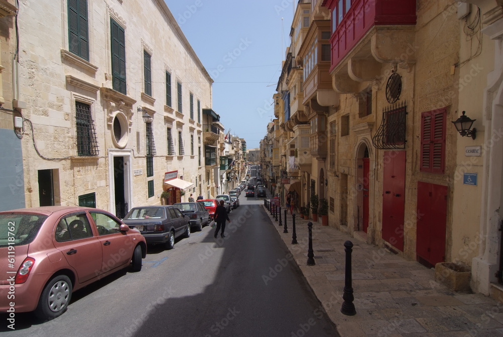 la valletta marta viale verso il mare