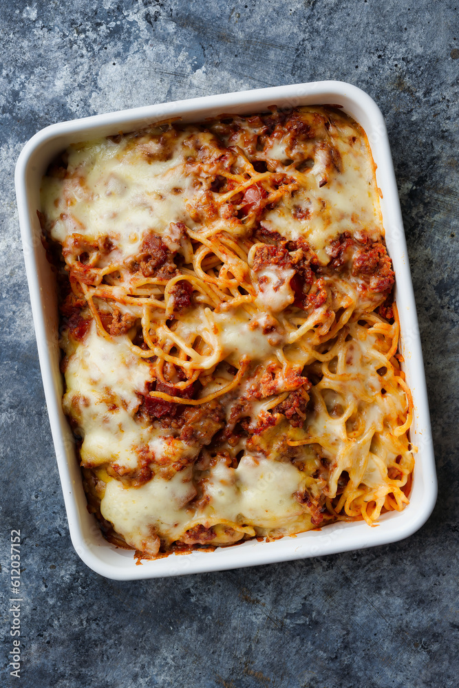 cheesy baked spaghetti bolognese