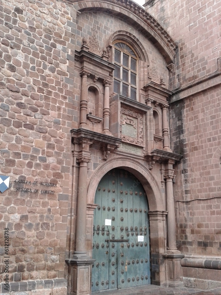 Monasteria de Cuzco, arquitectura antigua e histórica de la epoca de la conquista, edad media.