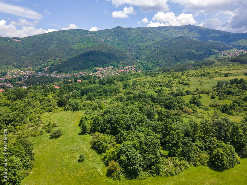 Obraz premium Aerial view of Vitosha Mountain near Village of Rudartsi, Bulgaria