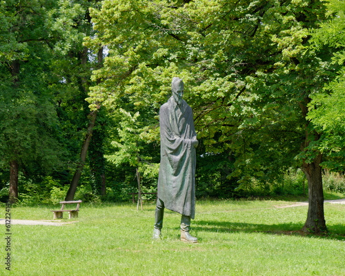 Obraz na plátně Statue of the poet Vladimir Nazor at Tuskanac Park, Zagreb, Croatia