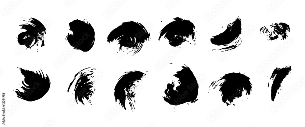 Fototapeta premium set of black paint brush strokes isolated against a transparent background 