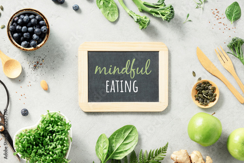 Fotografía Vegetarian vegan healthy ingredients and mindful eating chalk board