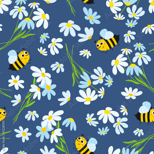 Floral seamless pattern with bee © rosypatterns