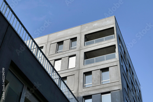 Wallpaper Mural immeuble récent Torontodigital.ca