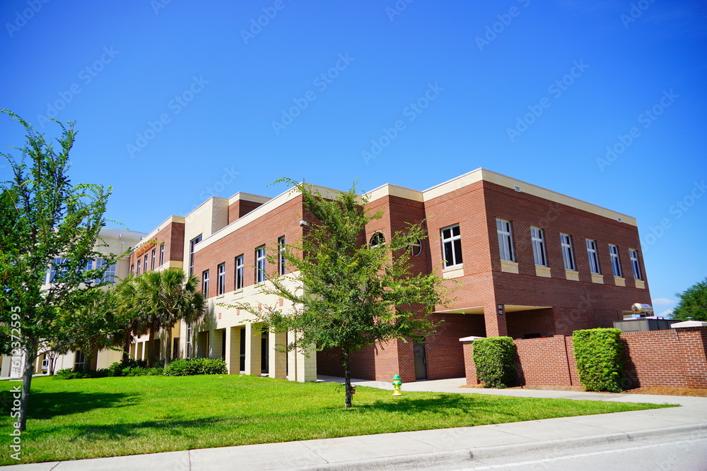 Fototapeta premium ORLANDO, FL, USA - 05 13, 2023: The University of Central Florida (UCF) building
