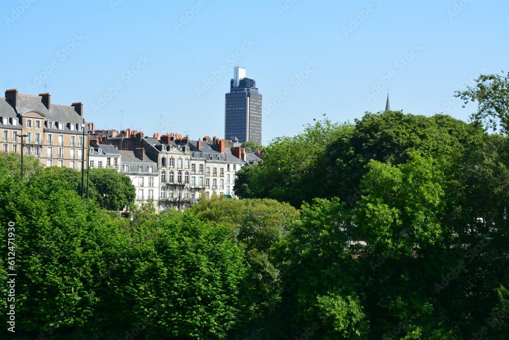 Nantes - Centre ville dominé par la Tour Bretagne