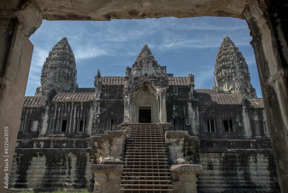 Fototapeta premium Beautiful shot of the Angkor Wat Temple in Siem Reap, Cambodia