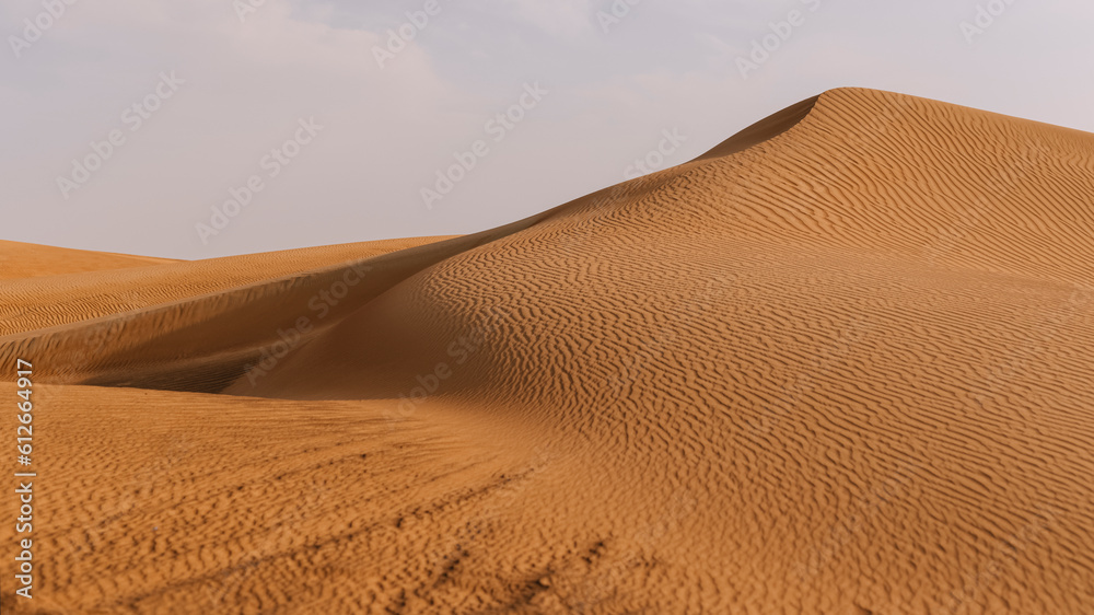 © Ani Dimi/Stocksy - Sand desert © Ani Dimi/Stocksy - Sand desert