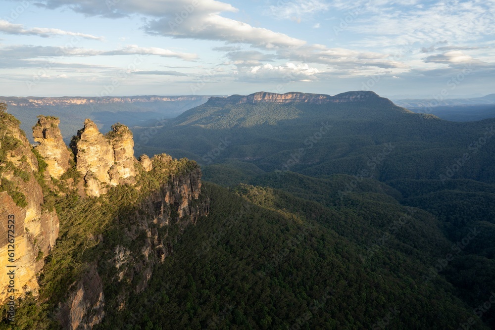 Beautiful landscape in the blue mountains, nsw, Australia. three sisters rock formation
