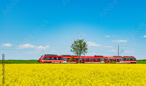 Regionalbahn im ÖPNV photo