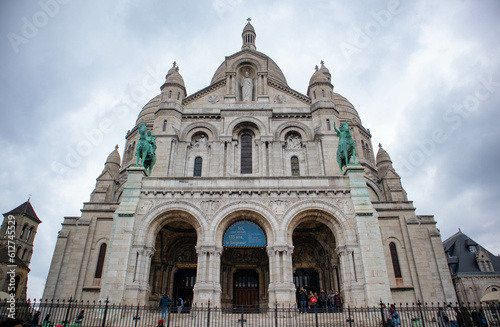 La basilica del Sacro Cuore di Montmartre, città di Parigi, Francia © Laura