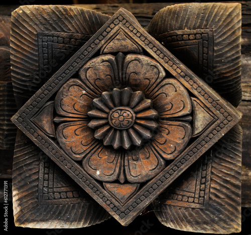 Photography Wood carvings at Embekke in Sri Lanka