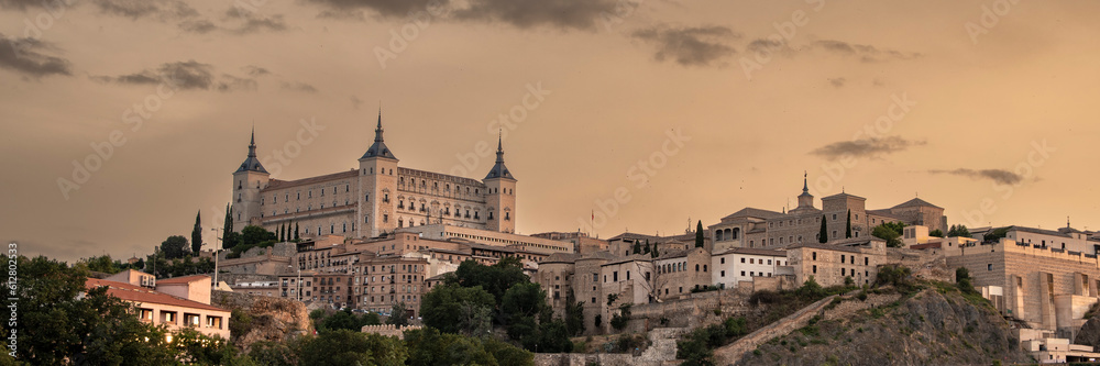 Toledo, vista panorámica. Alcázar. casco  historico.