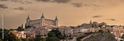 Toledo, vista panorámica. Alcázar. casco historico.