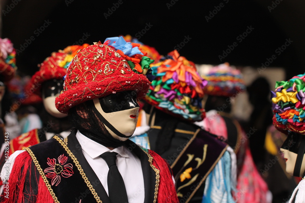 maschere tradizionali al carnevale di Bagolino in provincia di Brescia